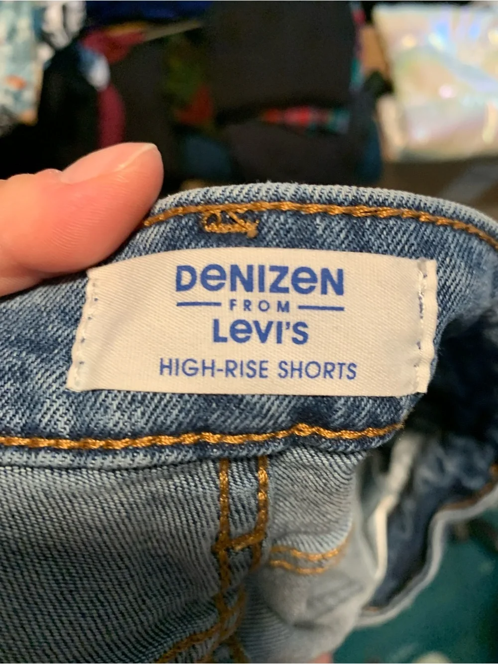 Denizen from Levi's Women's Distressed Blue Denim Shorts Size 29